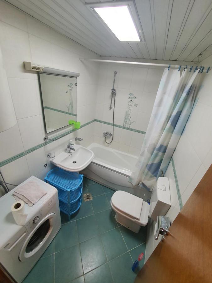 Oksana Apartment Podgorica Bagian luar foto